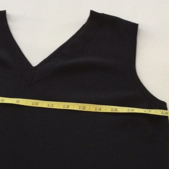 Joseph A  Woman’s Black Sleeveless Top size M beads on bottom trim.      #275 - Picture 8 of 11